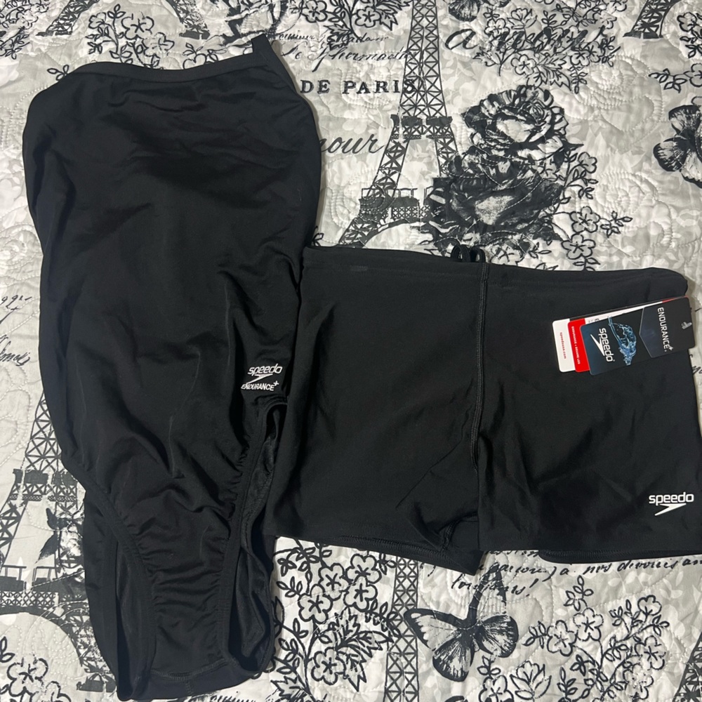 Women’s NWT SPEEDO SET